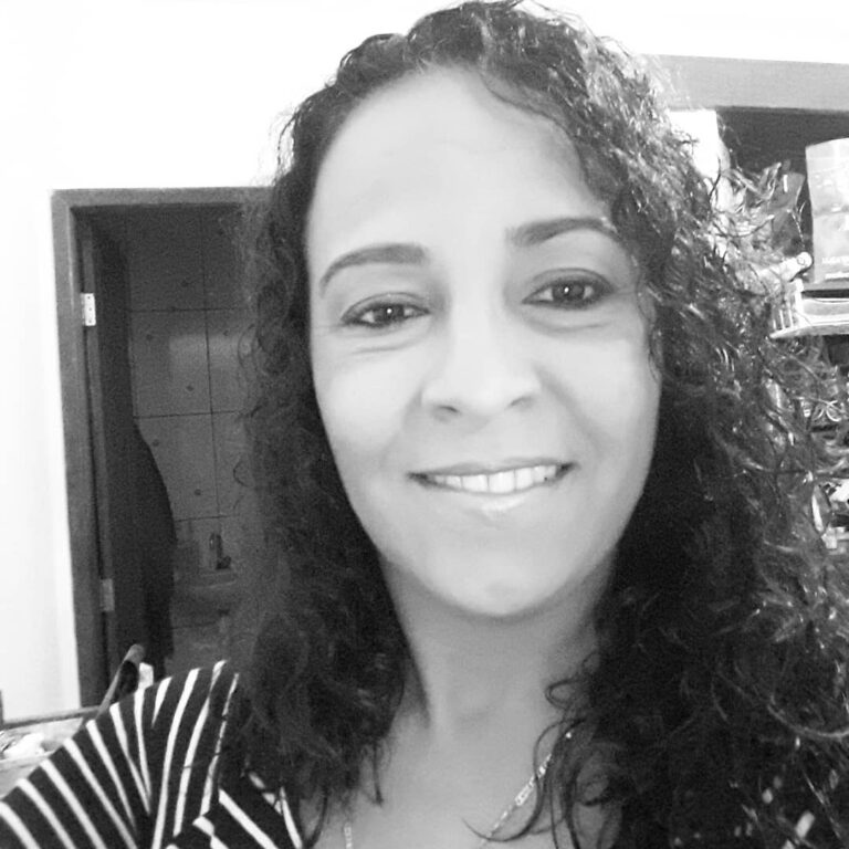 CLAUDIRENE SOUZA